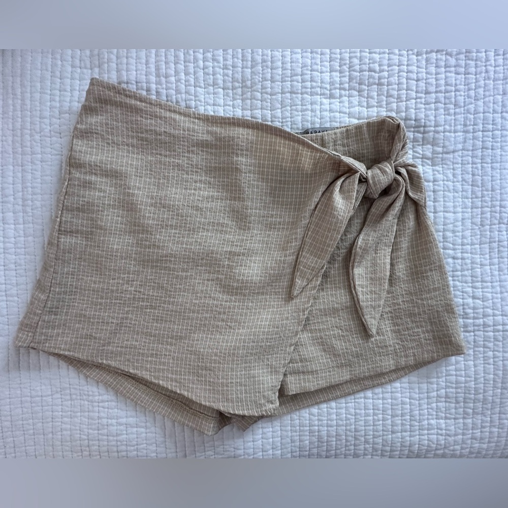 Flattering patterned summer skirt